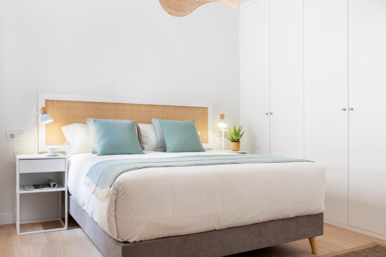 Magno Apartments Castelar Севиля Екстериор снимка