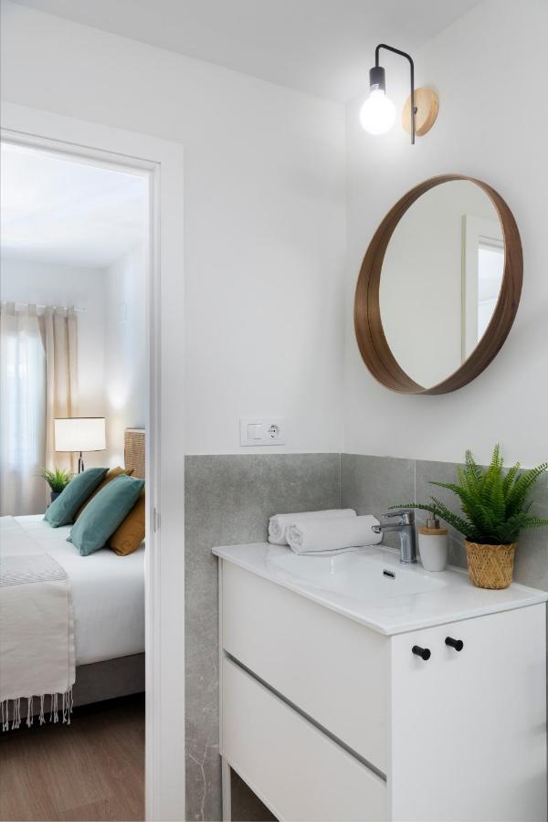 Magno Apartments Castelar Севиля Екстериор снимка
